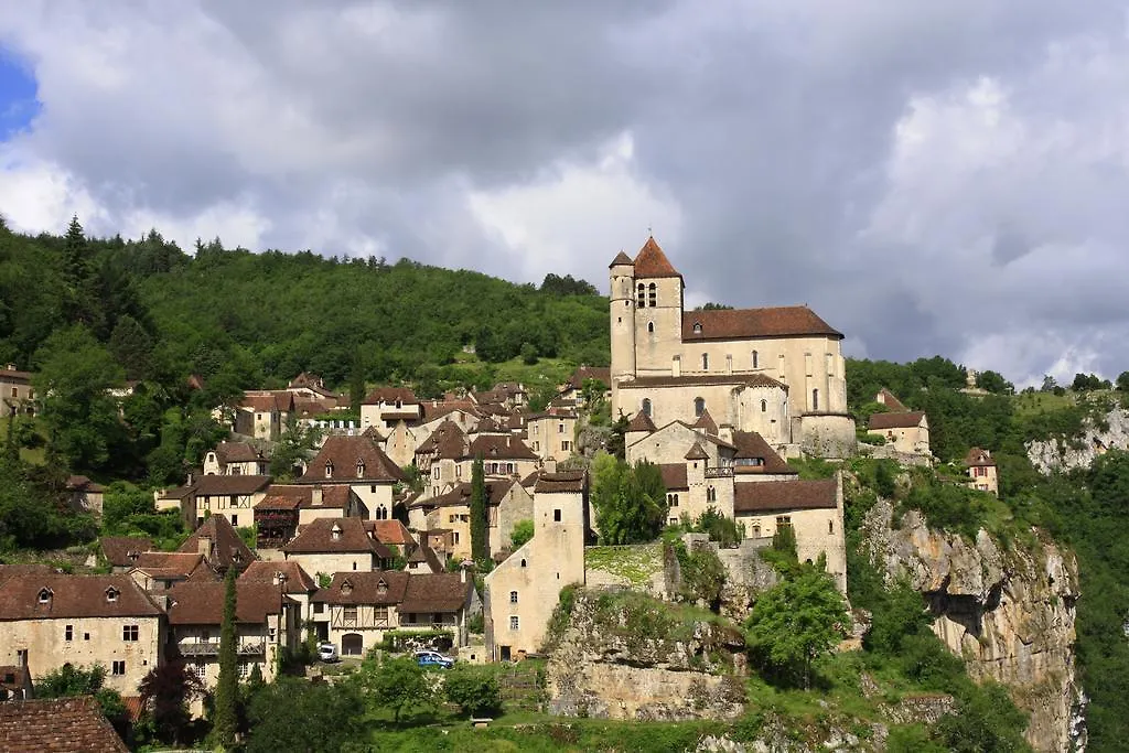 Tour-de-Faure Chambres D'Hotes La Combe De Redoles בית הארחה