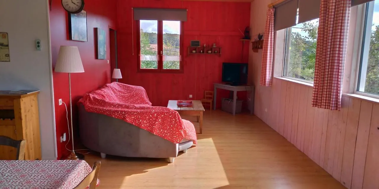 Chambres D'Hotes La Combe De Redoles Tour-de-Faure France