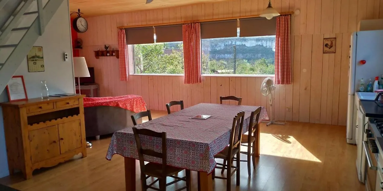 Chambres D'Hotes La Combe De Redoles Tour-de-Faure 0*,  France