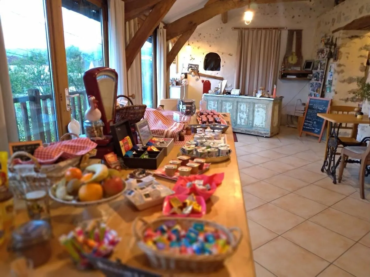 Guest house Chambres D'Hotes La Combe De Redoles Tour-de-Faure