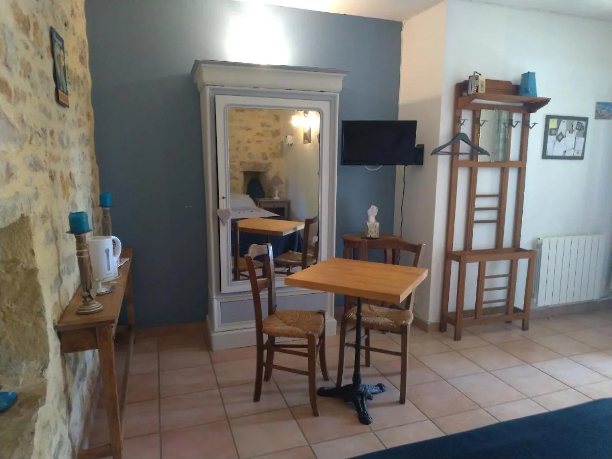 Guest house Chambres D'Hotes La Combe De Redoles Tour-de-Faure