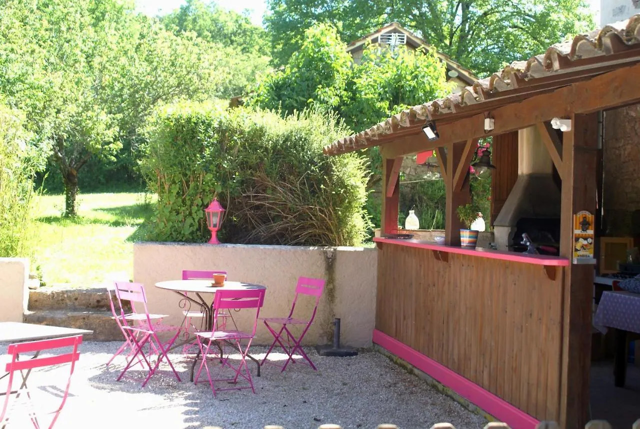 Chambres D'Hotes La Combe De Redoles Tour-de-Faure 0*,  France