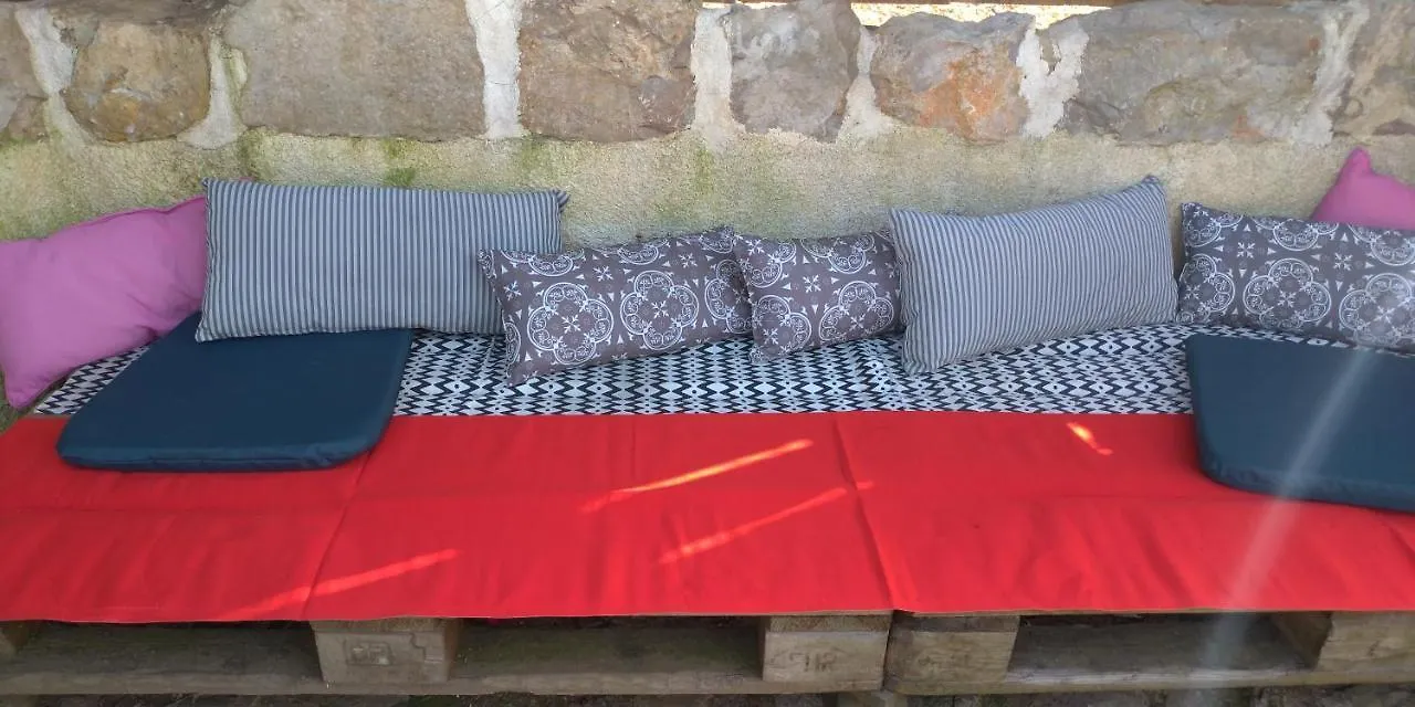 Chambres D'Hotes La Combe De Redoles Tour-de-Faure France