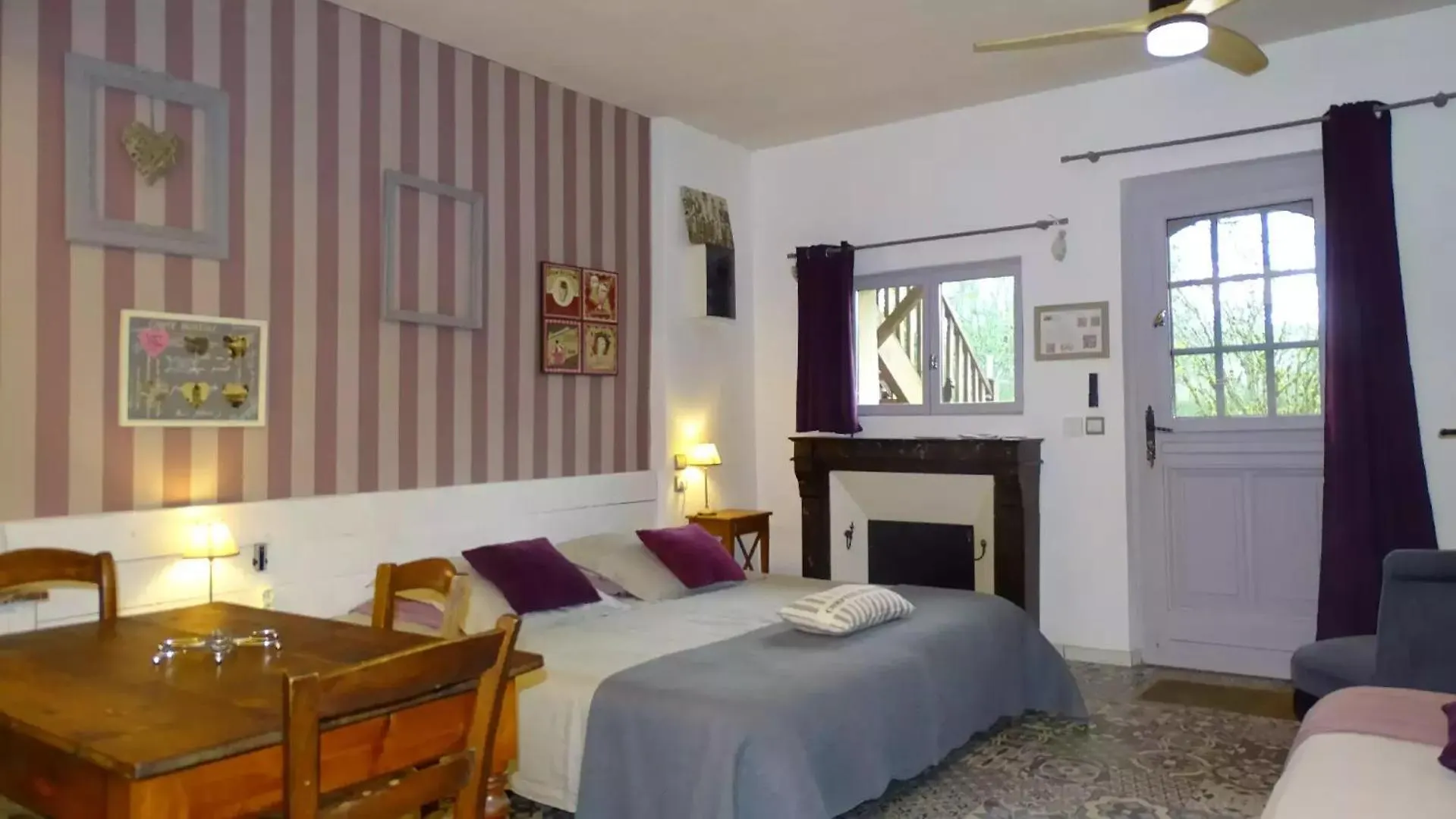 Chambres D'Hotes La Combe De Redoles Tour-de-Faure 0*,